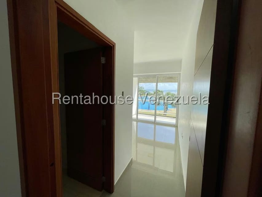 Apartamento (1 Nivel) en Venta en Agua Sal, Miranda - 3