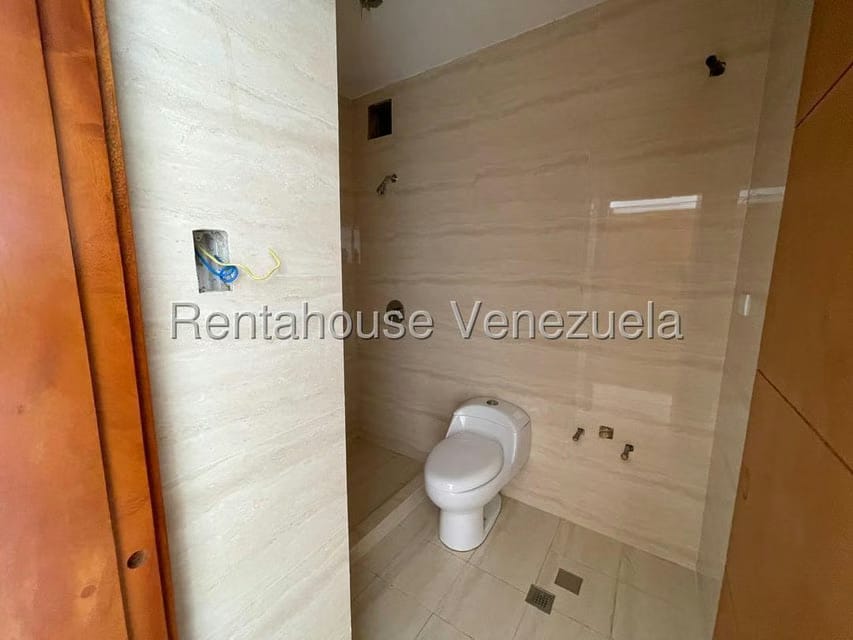 Apartamento (1 Nivel) en Venta en Agua Sal, Miranda - 5