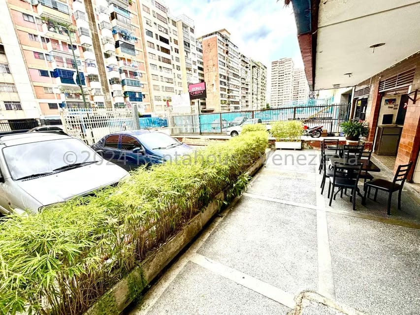 Comercial (Local Comercial) en Venta en Los Ruices, Distrito Metropolitano - 2