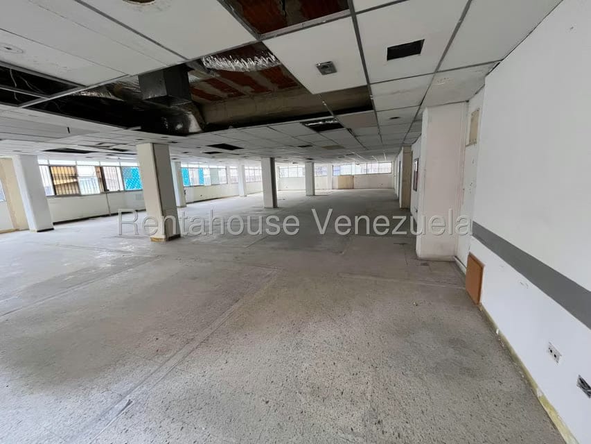 Terreno (Comercial) en Venta en La Urbina, Distrito Metropolitano - 29