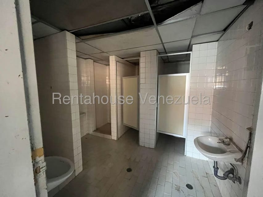 Terreno (Comercial) en Venta en La Urbina, Distrito Metropolitano - 33