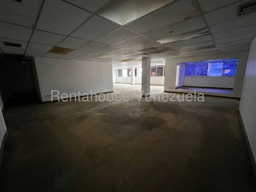 Terreno (Comercial) en Venta en La Urbina, Distrito Metropolitano - 34