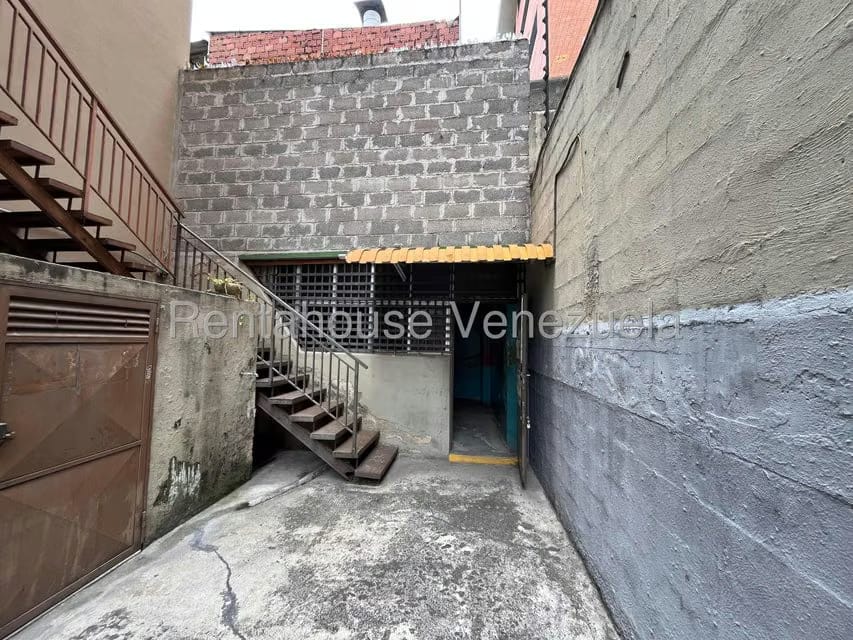 Terreno (Comercial) en Venta en La Urbina, Distrito Metropolitano - 5