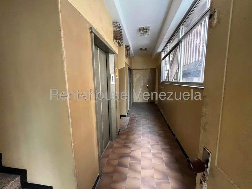 Terreno (Comercial) en Venta en La Urbina, Distrito Metropolitano - 6