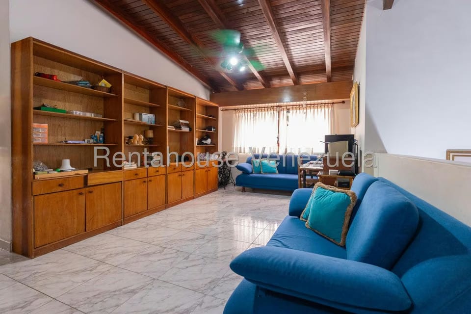 Casa (Multipes Niveles) en Venta en Colinas de Santa Monica, Distrito Metropolitano - 29
