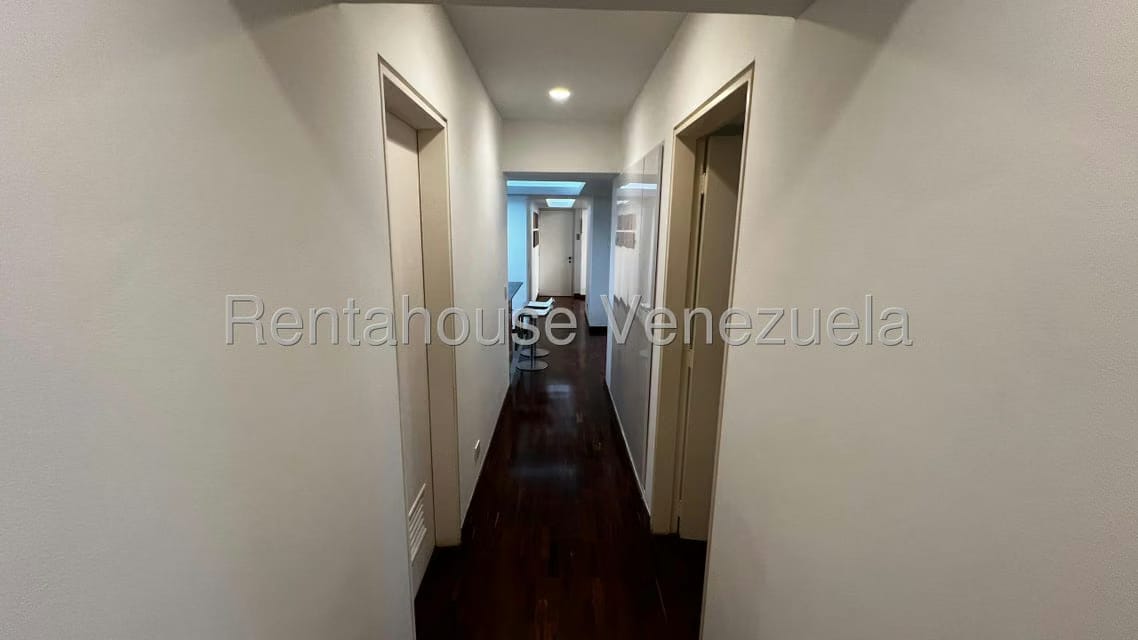 Apartamento (1 Nivel) en Venta en Colinas de Valle Arriba, Distrito Metropolitano - 17