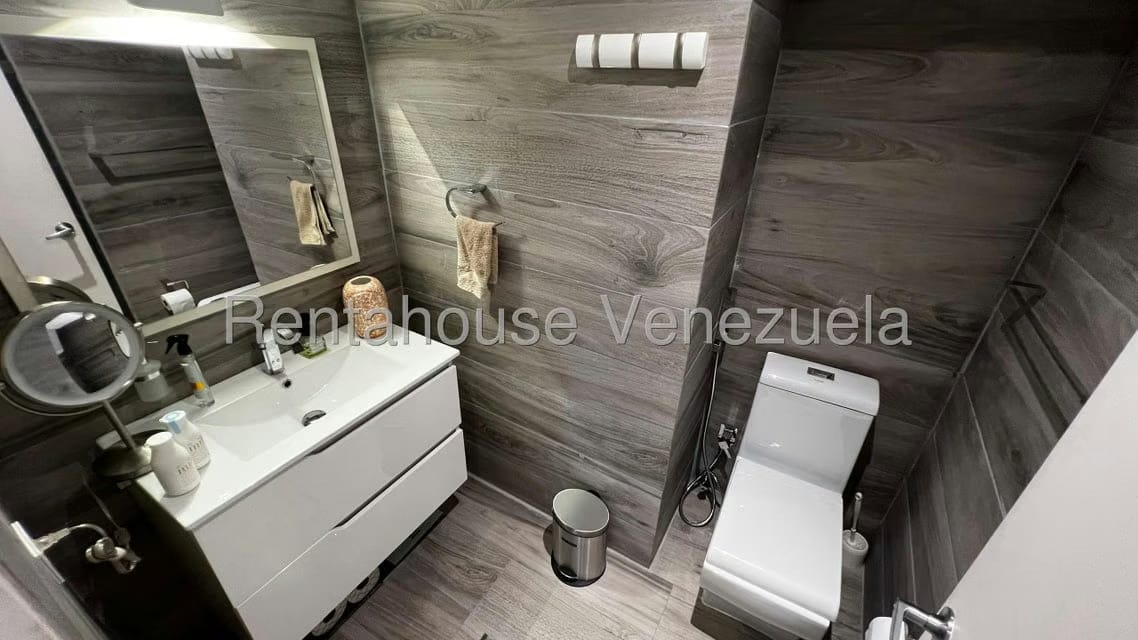 Apartamento (1 Nivel) en Venta en Colinas de Valle Arriba, Distrito Metropolitano - 25