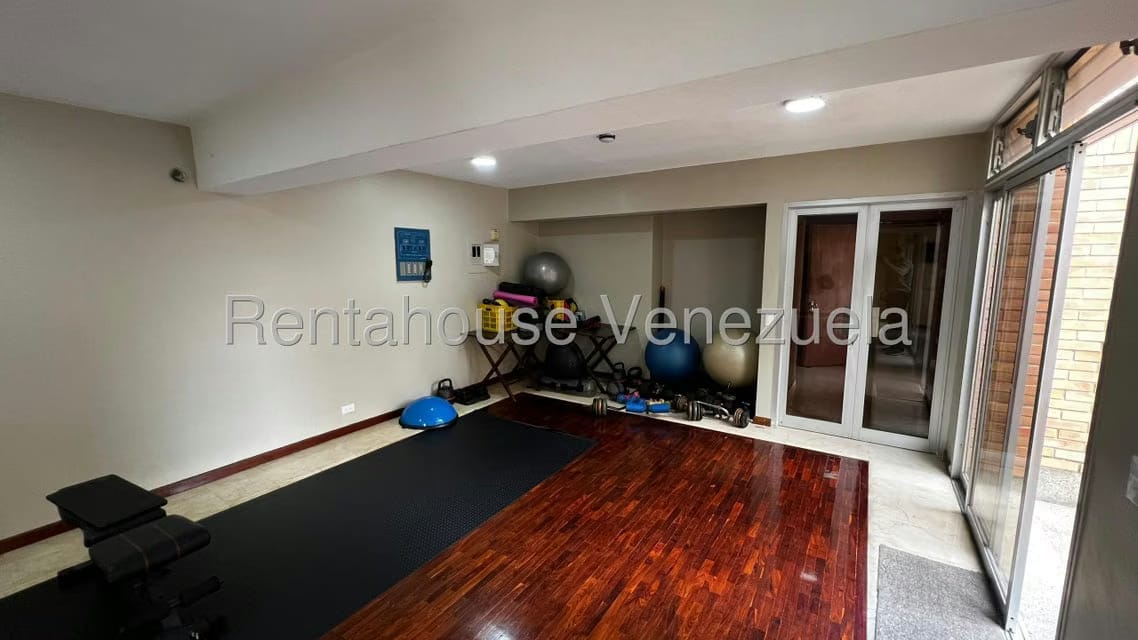 Apartamento (1 Nivel) en Venta en Colinas de Valle Arriba, Distrito Metropolitano - 33