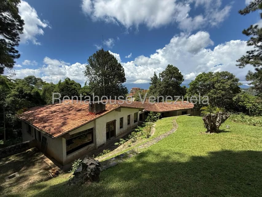 Casa (Multipes Niveles) en Venta en Oripoto, Distrito Metropolitano