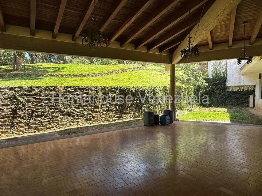 Casa (Multipes Niveles) en Venta en Oripoto, Distrito Metropolitano - 26