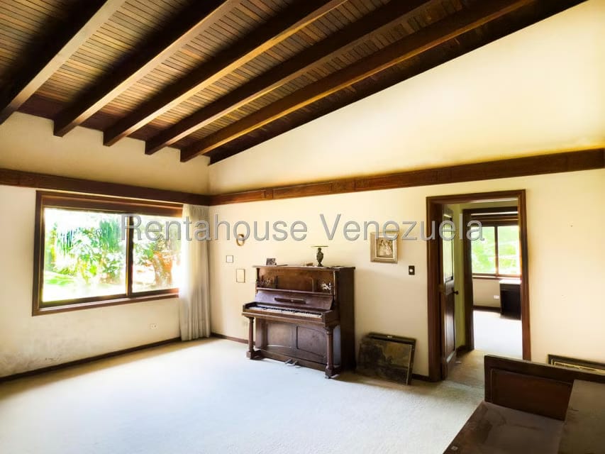 Casa (Multipes Niveles) en Venta en Oripoto, Distrito Metropolitano - 29