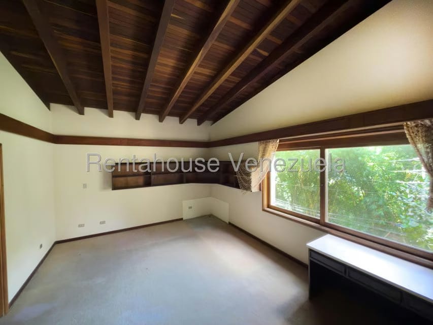 Casa (Multipes Niveles) en Venta en Oripoto, Distrito Metropolitano - 36