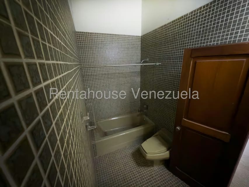 Casa (Multipes Niveles) en Venta en Oripoto, Distrito Metropolitano - 39