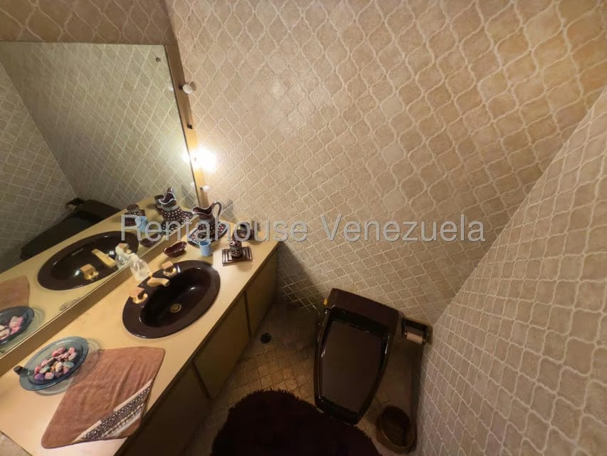 Casa (Multipes Niveles) en Venta en Oripoto, Distrito Metropolitano - 52