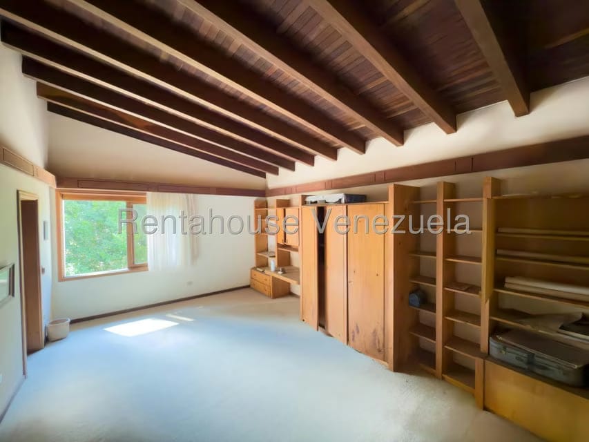 Casa (Multipes Niveles) en Venta en Oripoto, Distrito Metropolitano - 71