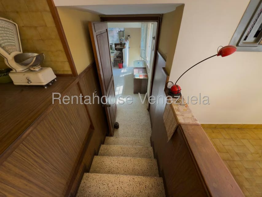 Casa (Multipes Niveles) en Venta en Oripoto, Distrito Metropolitano - 77
