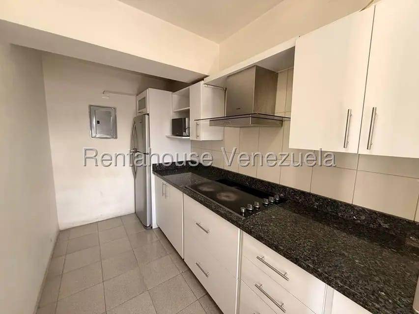 Apartamento (1 Nivel) en Alquiler en El Rosal, Distrito Metropolitano - 8