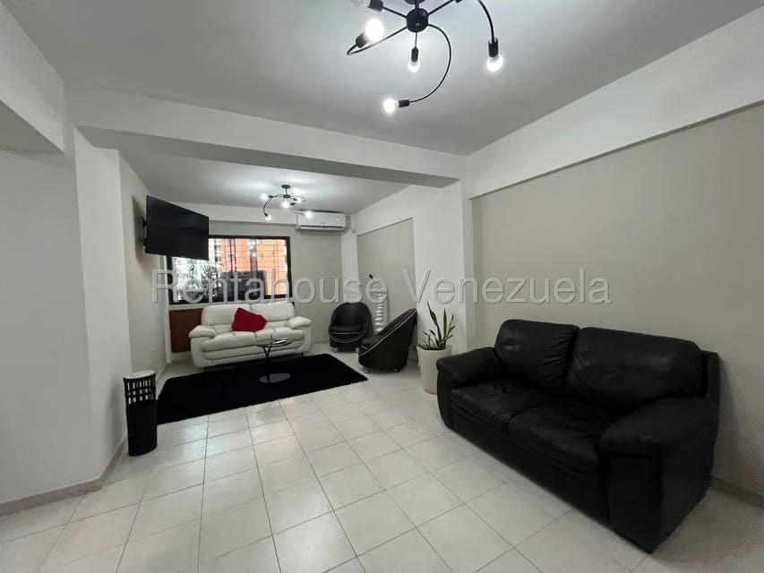 Apartamento (1 Nivel) en Venta en Las Chimeneas, Carabobo - 4