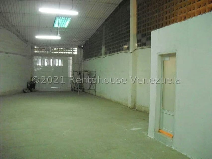 Comercial (Galpon - Deposito) en Venta en Hacienda Caucaguita, Miranda - 29
