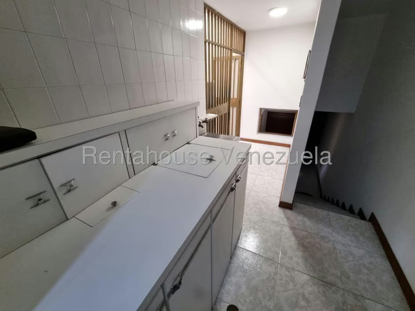 Casa (Multipes Niveles) en Venta en Colinas de Bello Monte, Distrito Metropolitano - 17