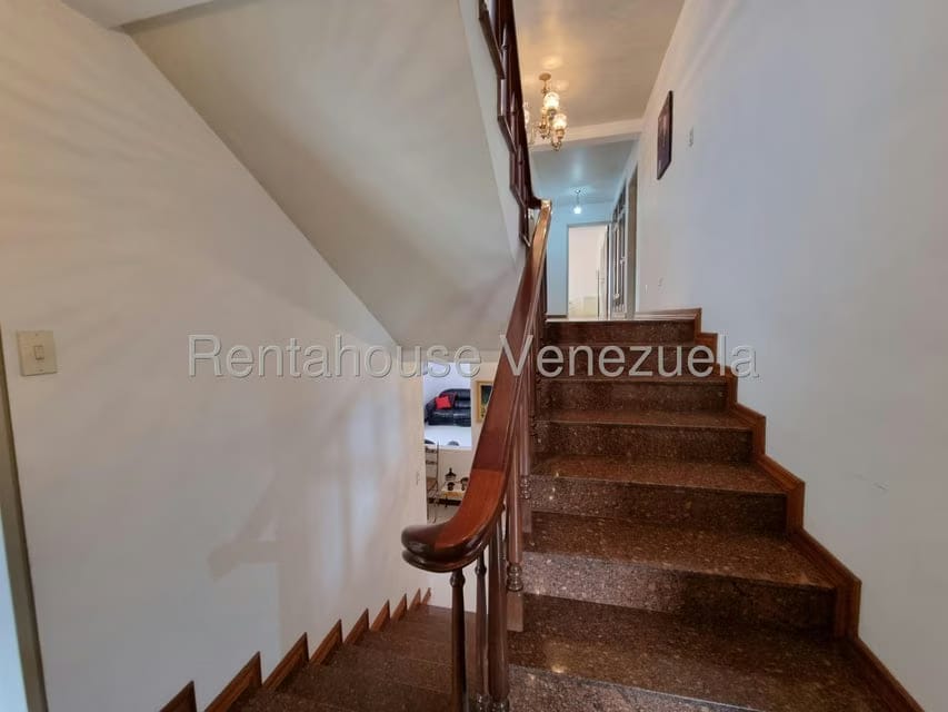 Casa (Multipes Niveles) en Venta en Colinas de Bello Monte, Distrito Metropolitano - 34