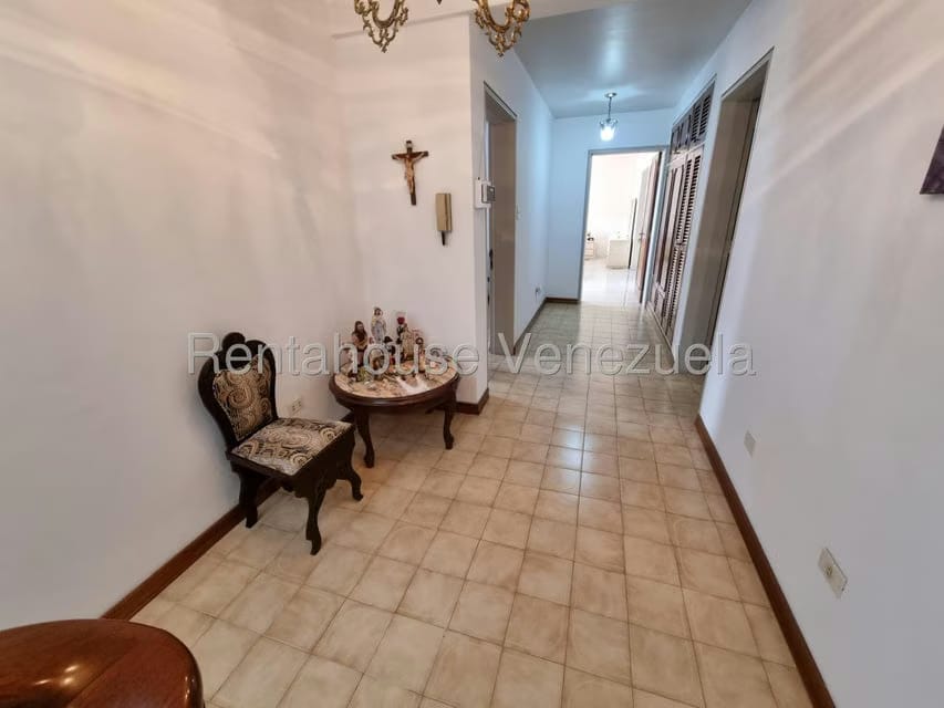 Casa (Multipes Niveles) en Venta en Colinas de Bello Monte, Distrito Metropolitano - 35