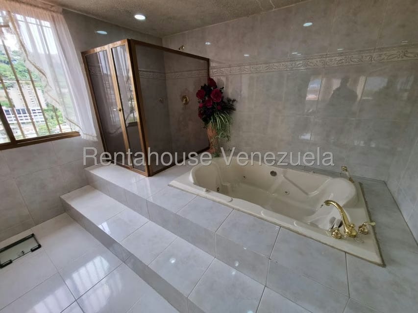 Casa (Multipes Niveles) en Venta en Colinas de Bello Monte, Distrito Metropolitano - 40