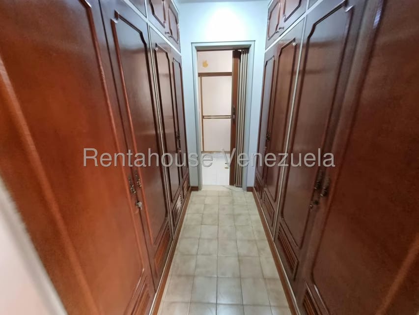 Casa (Multipes Niveles) en Venta en Colinas de Bello Monte, Distrito Metropolitano - 46