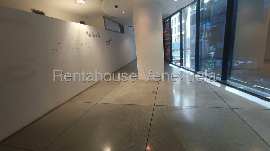 Comercial (Local Comercial) en Alquiler en El Rosal, Distrito Metropolitano - 13