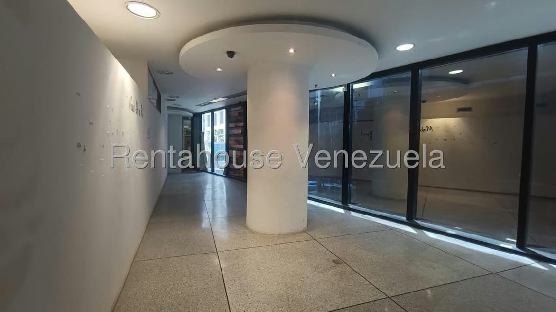 Comercial (Local Comercial) en Alquiler en El Rosal, Distrito Metropolitano - 9