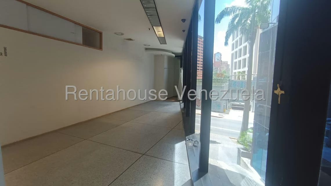 Comercial (Local Comercial) en Alquiler en El Rosal, Distrito Metropolitano - 10