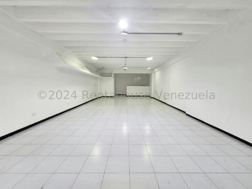Comercial (Local Comercial) en Alquiler en La Trinidad, Distrito Metropolitano