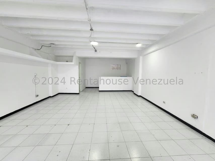 Comercial (Local Comercial) en Alquiler en La Trinidad, Distrito Metropolitano - 10
