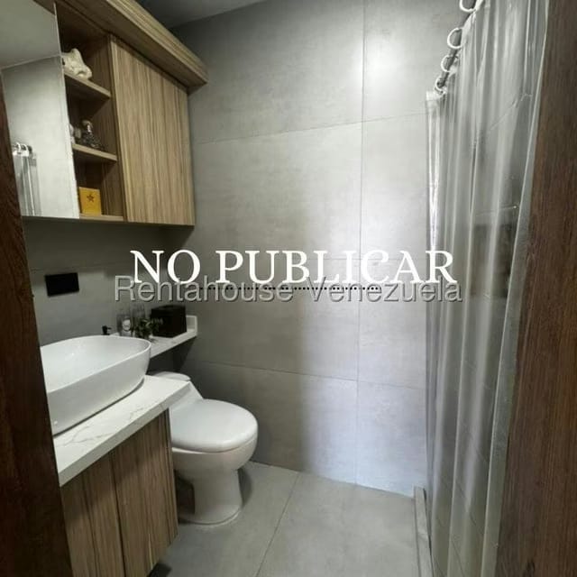 Apartamento (1 Nivel) en Venta en Los Samanes, Distrito Metropolitano - 5