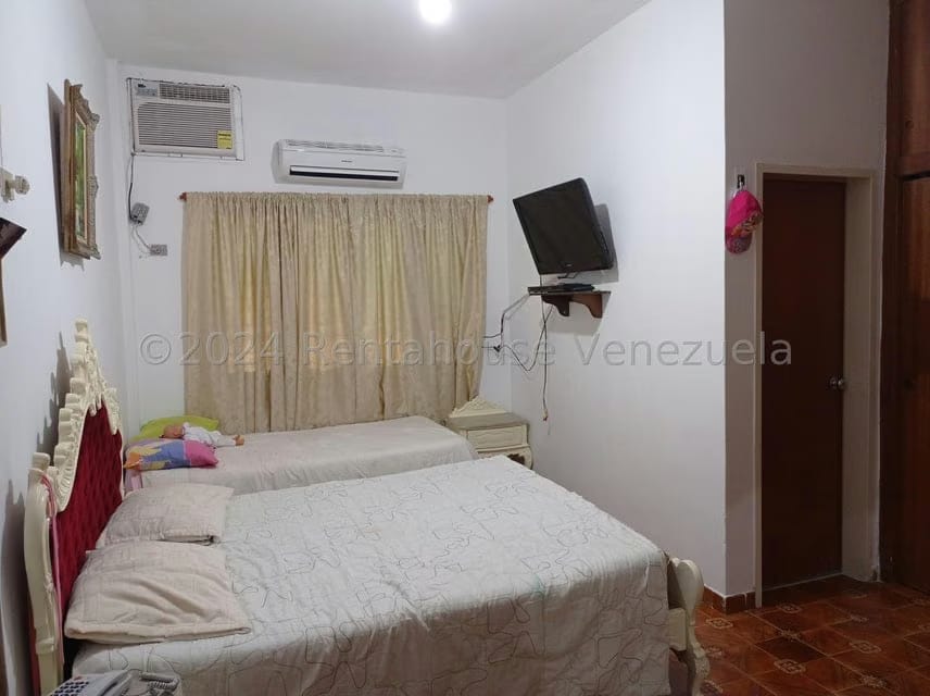 Casa (Duplex) en Venta en Los Laureles, Guarico - 18