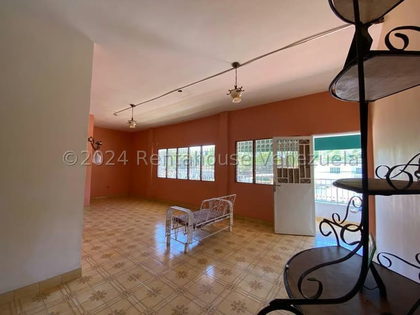 Casa (Duplex) en Venta en Los Laureles, Guarico - 44