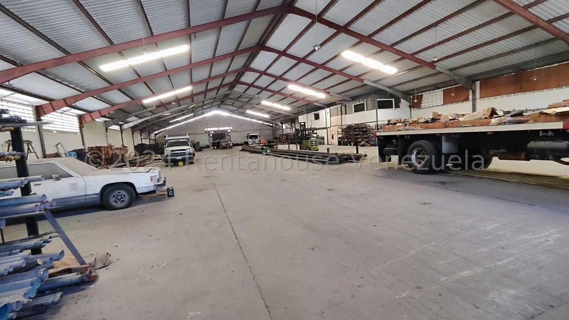 Comercial (Galpon - Deposito) en Venta en Zona Industrial Las Vegas, Aragua - 2
