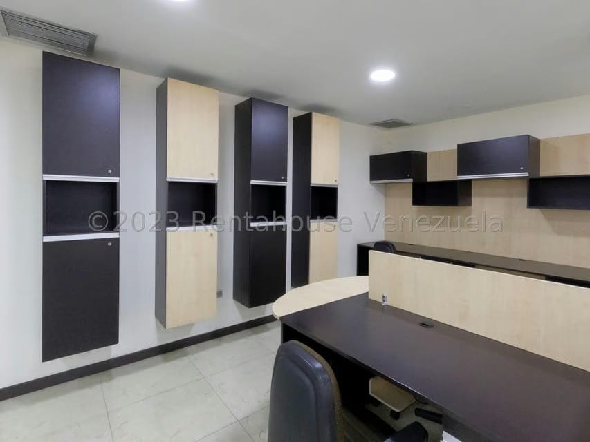 Comercial (Oficina) en Venta en Zona Este, Lara - 17