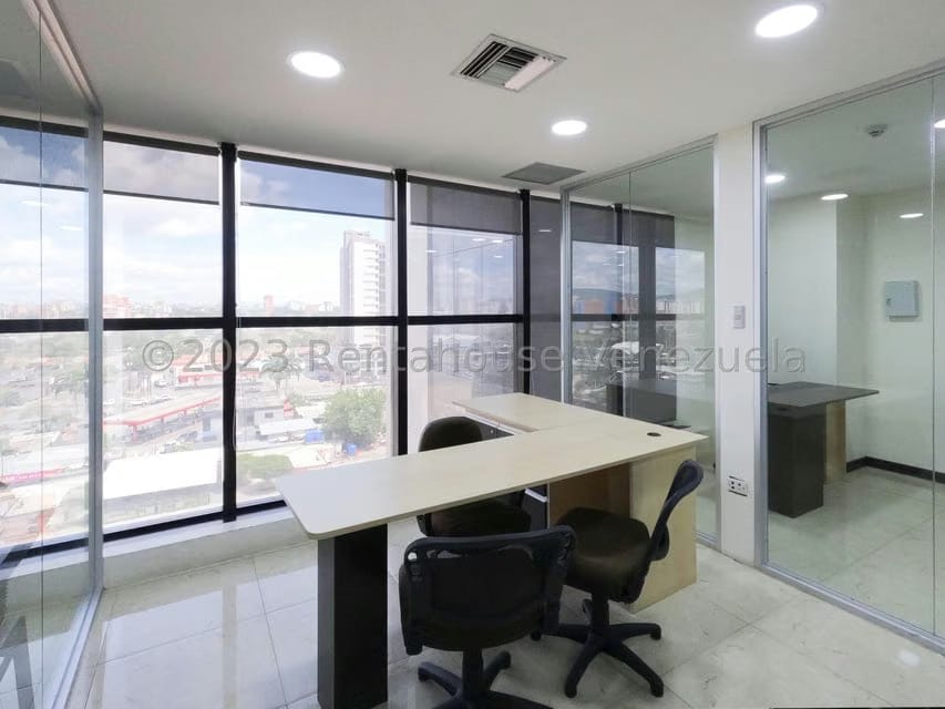 Comercial (Oficina) en Venta en Zona Este, Lara - 5