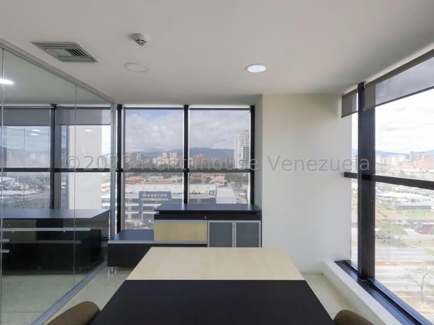 Comercial (Oficina) en Venta en Zona Este, Lara - 9