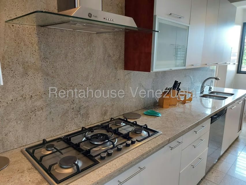 Apartamento (1 Nivel) en Venta en Los Palos Grandes, Distrito Metropolitano - 13