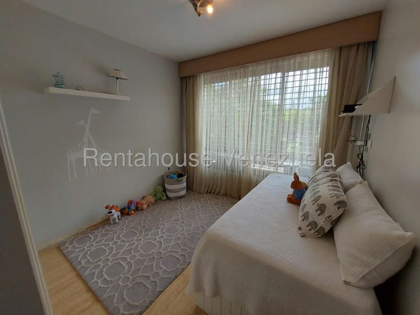 Apartamento (1 Nivel) en Venta en Los Palos Grandes, Distrito Metropolitano - 26