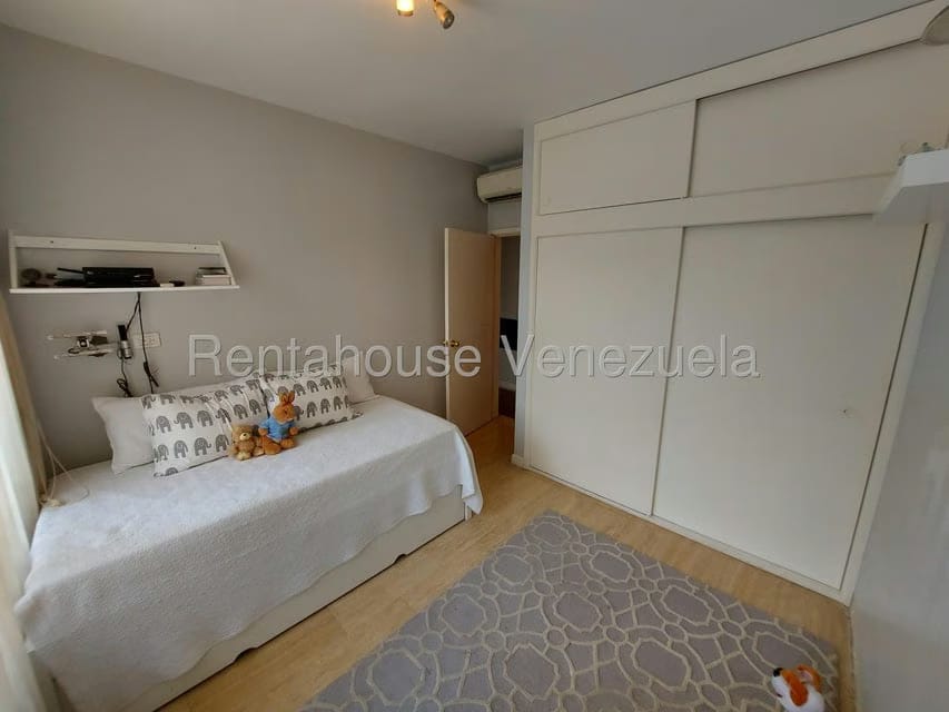 Apartamento (1 Nivel) en Venta en Los Palos Grandes, Distrito Metropolitano - 27
