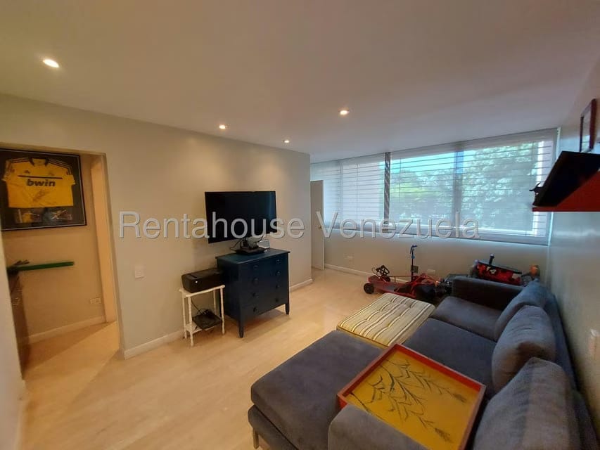 Apartamento (1 Nivel) en Venta en Los Palos Grandes, Distrito Metropolitano - 32