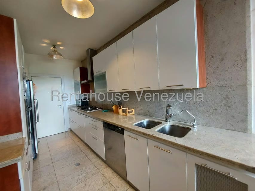 Apartamento (1 Nivel) en Venta en Los Palos Grandes, Distrito Metropolitano - 10