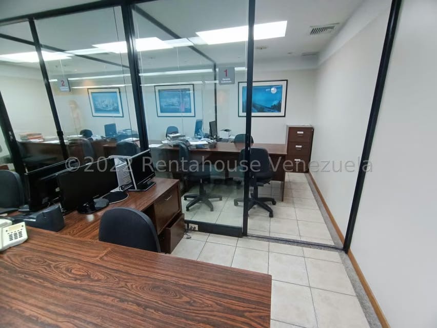 Comercial (Oficina) en Venta en El Bosque, Distrito Metropolitano - 11