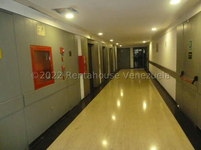 Comercial (Oficina) en Venta en El Bosque, Distrito Metropolitano - 40