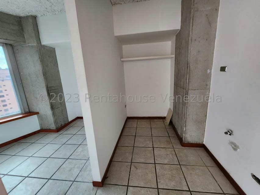 Comercial (Oficina) en Alquiler en El Marques, Distrito Metropolitano - 13