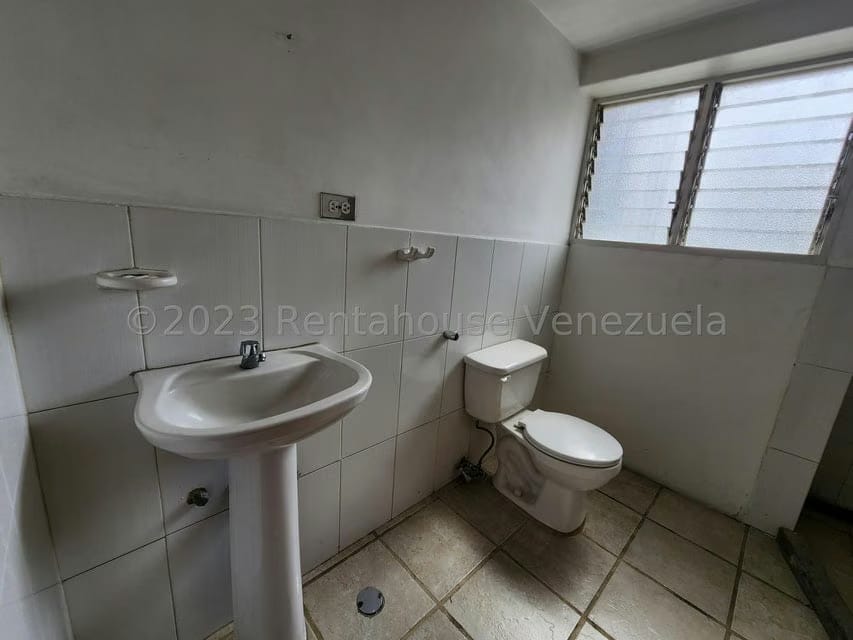 Comercial (Oficina) en Alquiler en El Marques, Distrito Metropolitano - 14