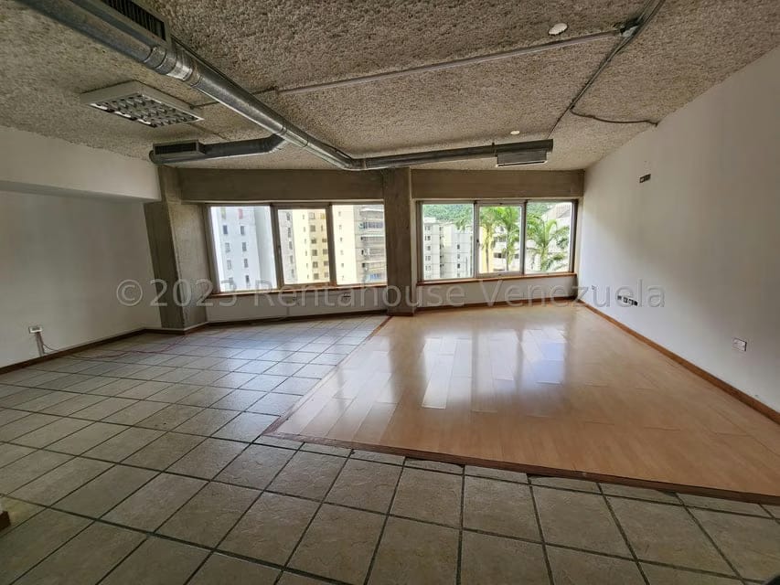 Comercial (Oficina) en Alquiler en El Marques, Distrito Metropolitano - 6